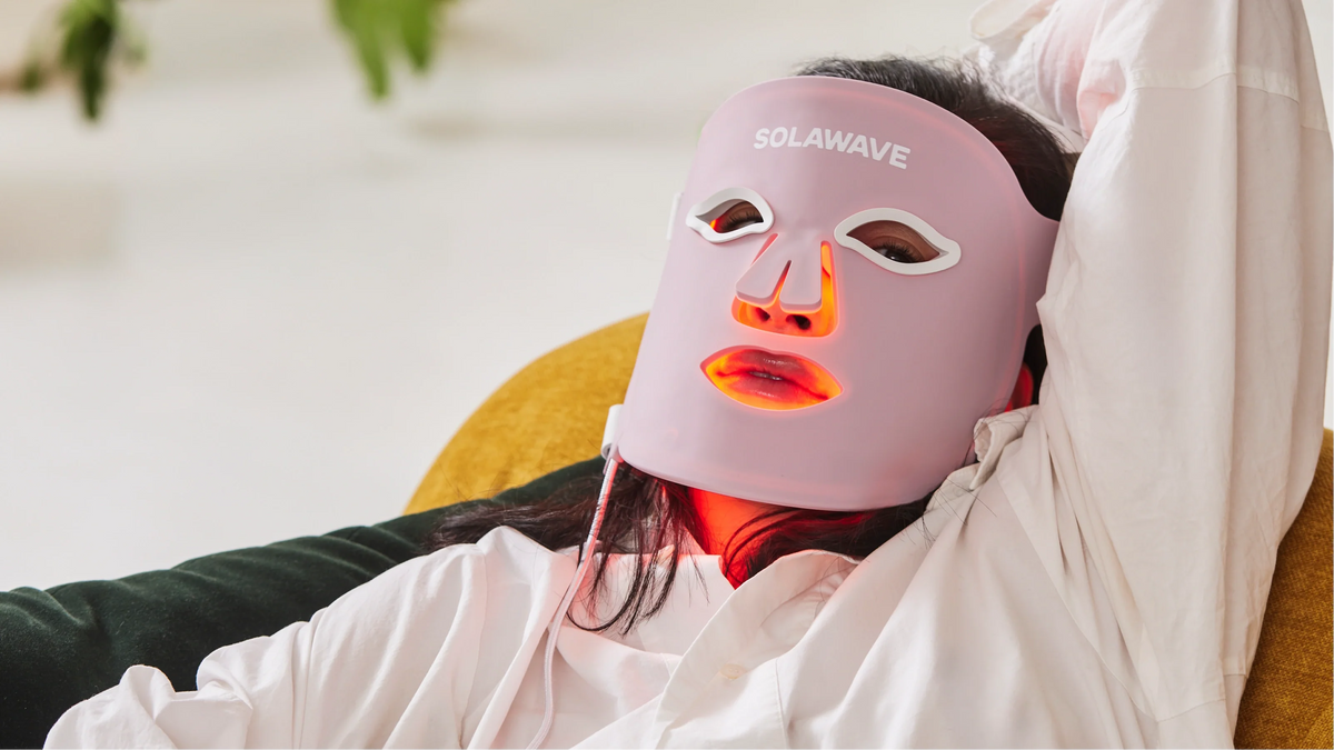Using a Face Mask After Red Light Therapy